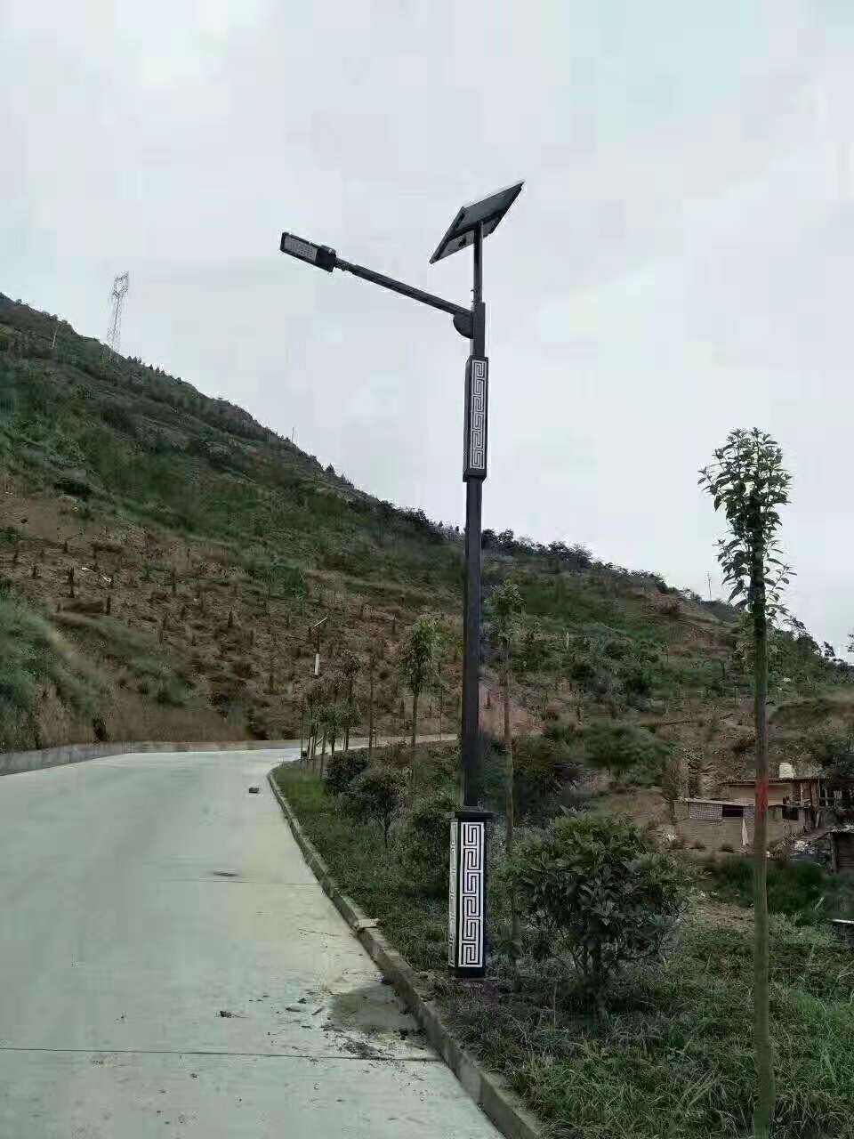 察哈尔右翼前旗仿古太阳能路灯